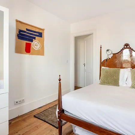 Joivy Cosy 2-bed Flat In Arroios Daire